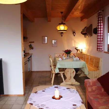 Beautiful 3-Bed House in Reit Ferienhaus